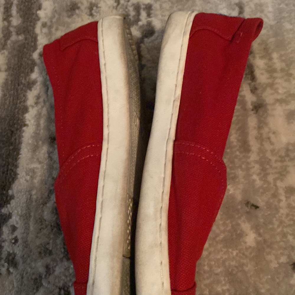 TOMS - Picture 2 of 2